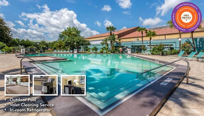 Outdoor Swimming Pool of Clarion Inn International Drive