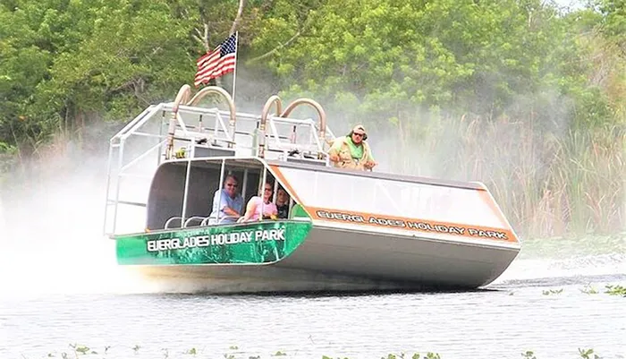60-Minute Everglades Airboat Tour Photo