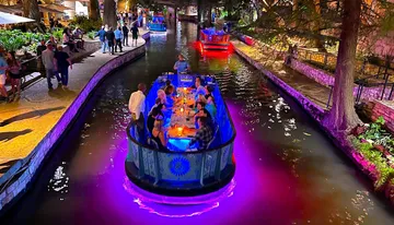 Go Rio San Antonio River Cruises : Boat Rides San Antonio Riverwalk Photo