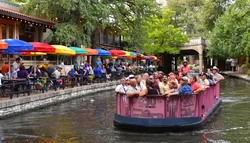 Popular Paseos y Cruceros al Aire Libre