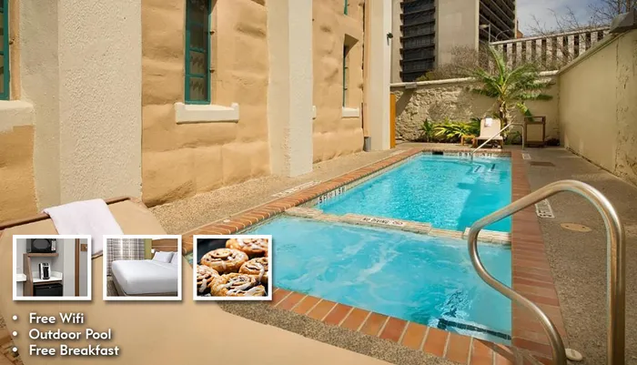 Holiday Inn Express San Antonio North Riverwalk Area Photo